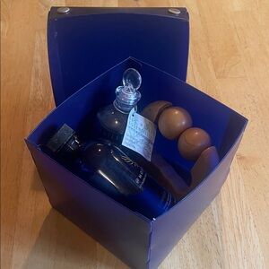 Yves Rocher Massage Kit in Blue Gift Box
